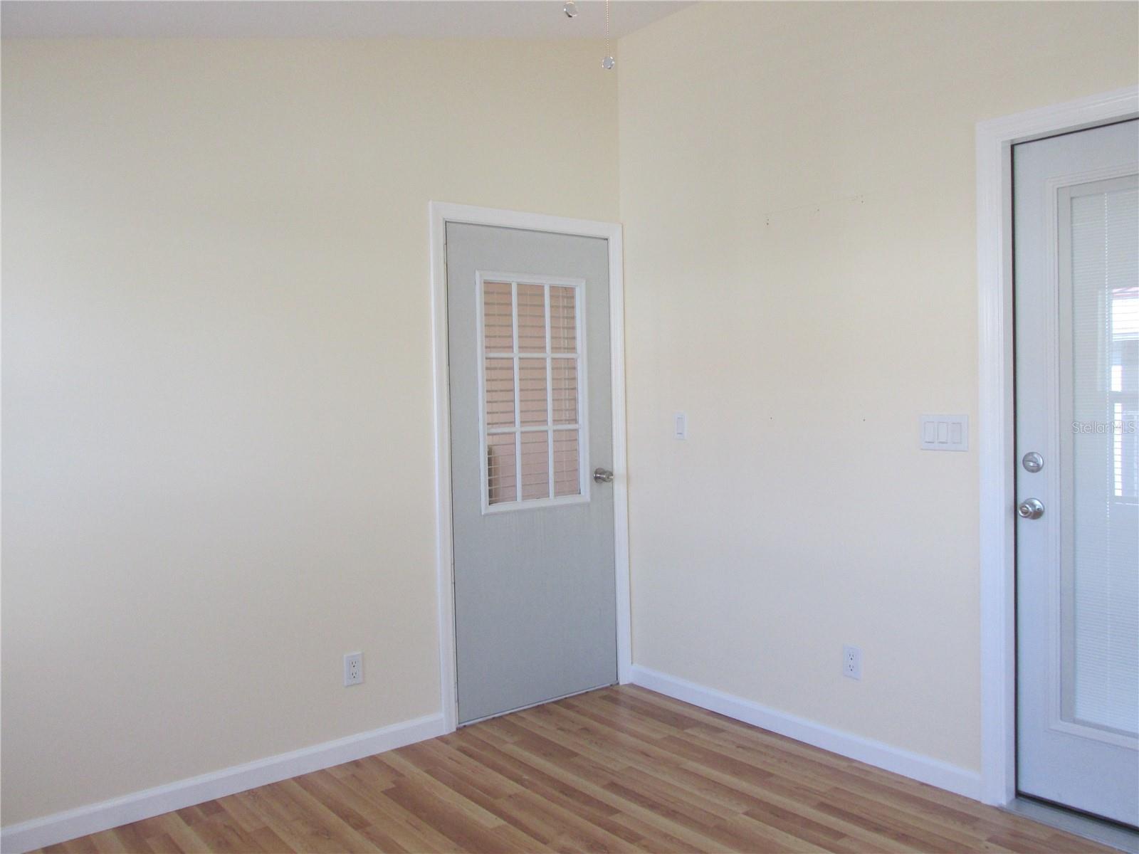 SADDLEBAG LAKE - Residential