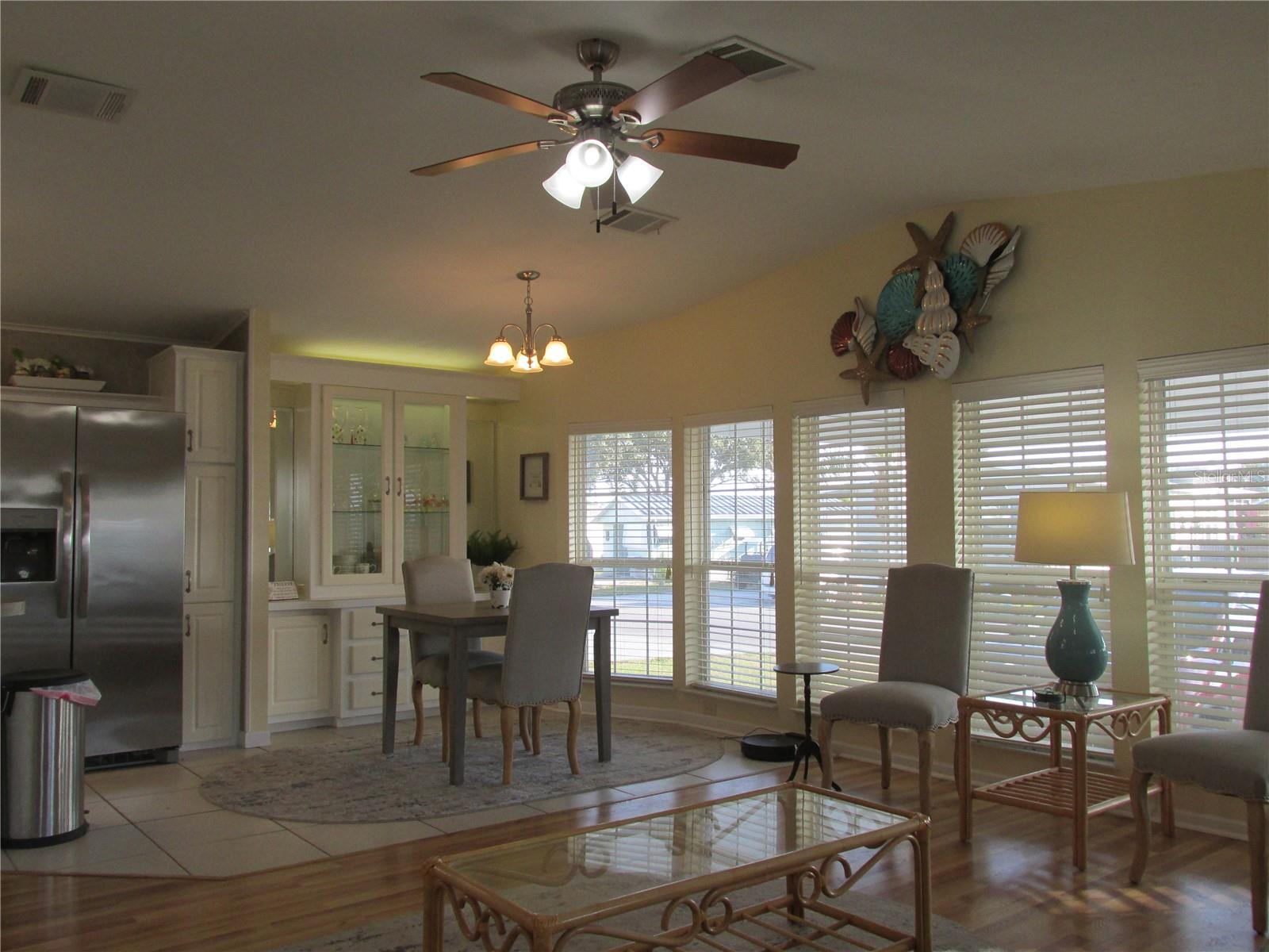 SADDLEBAG LAKE - Residential