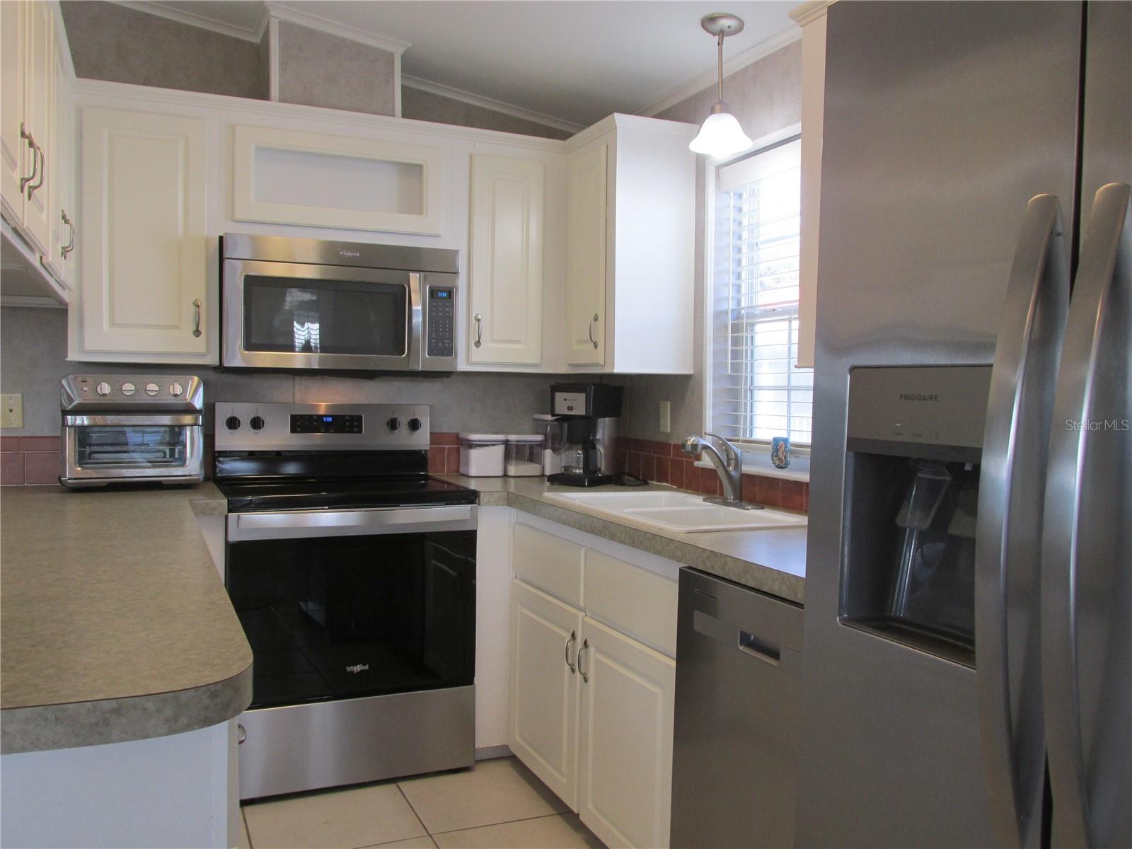 SADDLEBAG LAKE - Residential