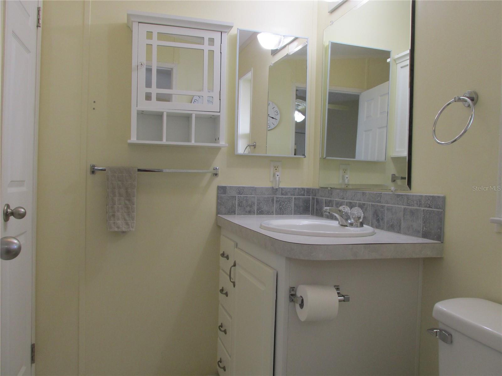 SADDLEBAG LAKE - Residential