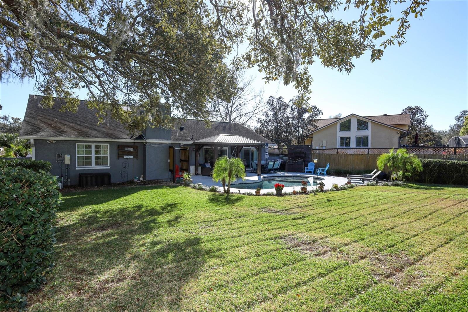 HOWELL COVE 1ST SEC - Residential