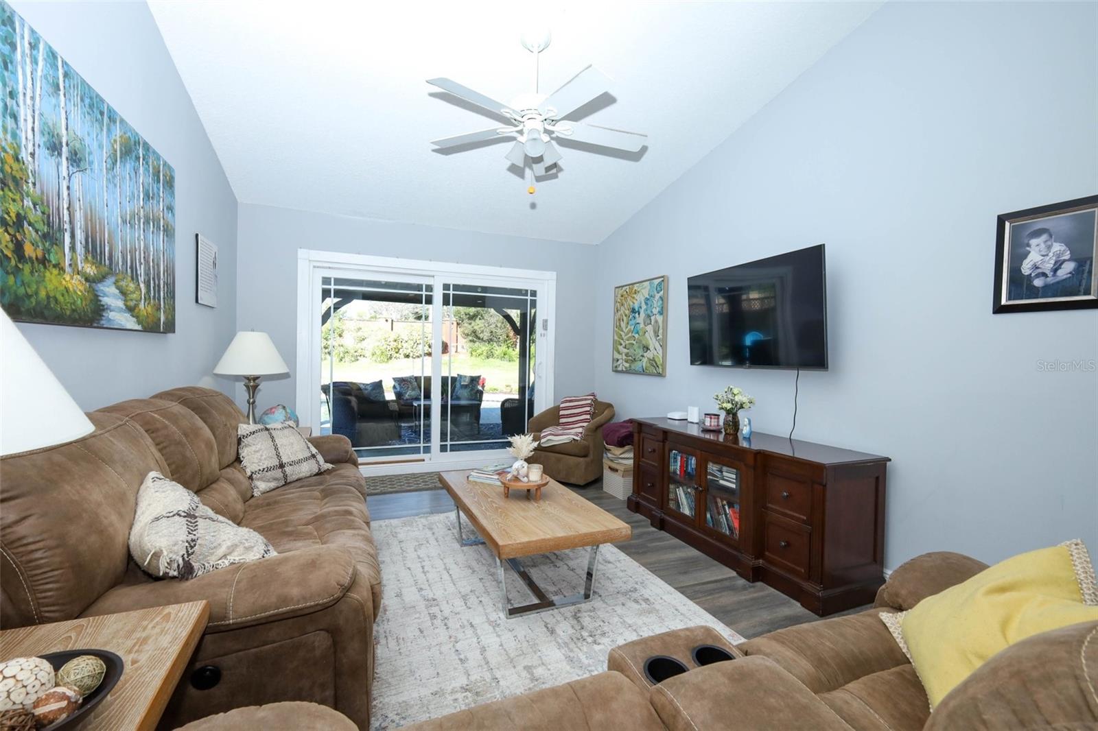 HOWELL COVE 1ST SEC - Residential