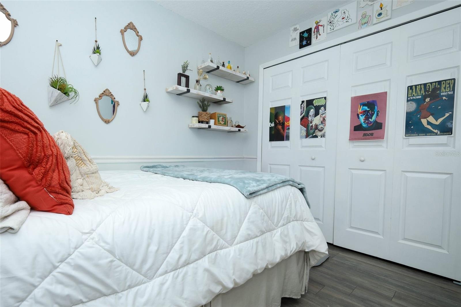 HOWELL COVE 1ST SEC - Residential