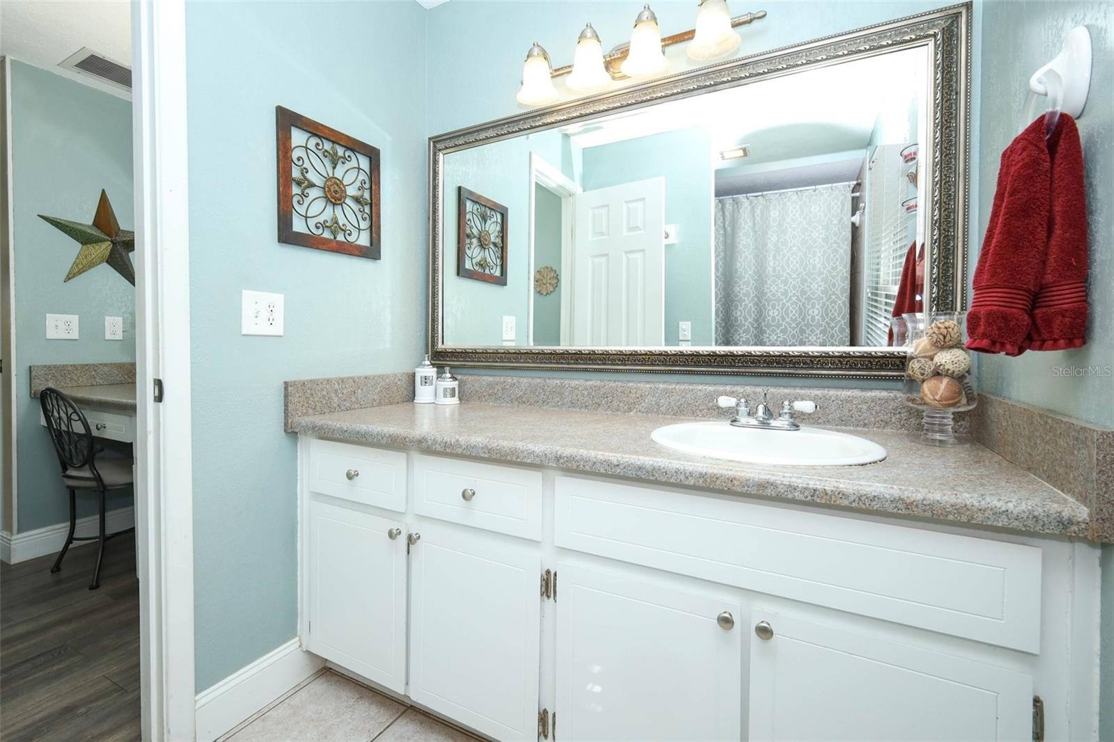 HOWELL COVE 1ST SEC - Residential