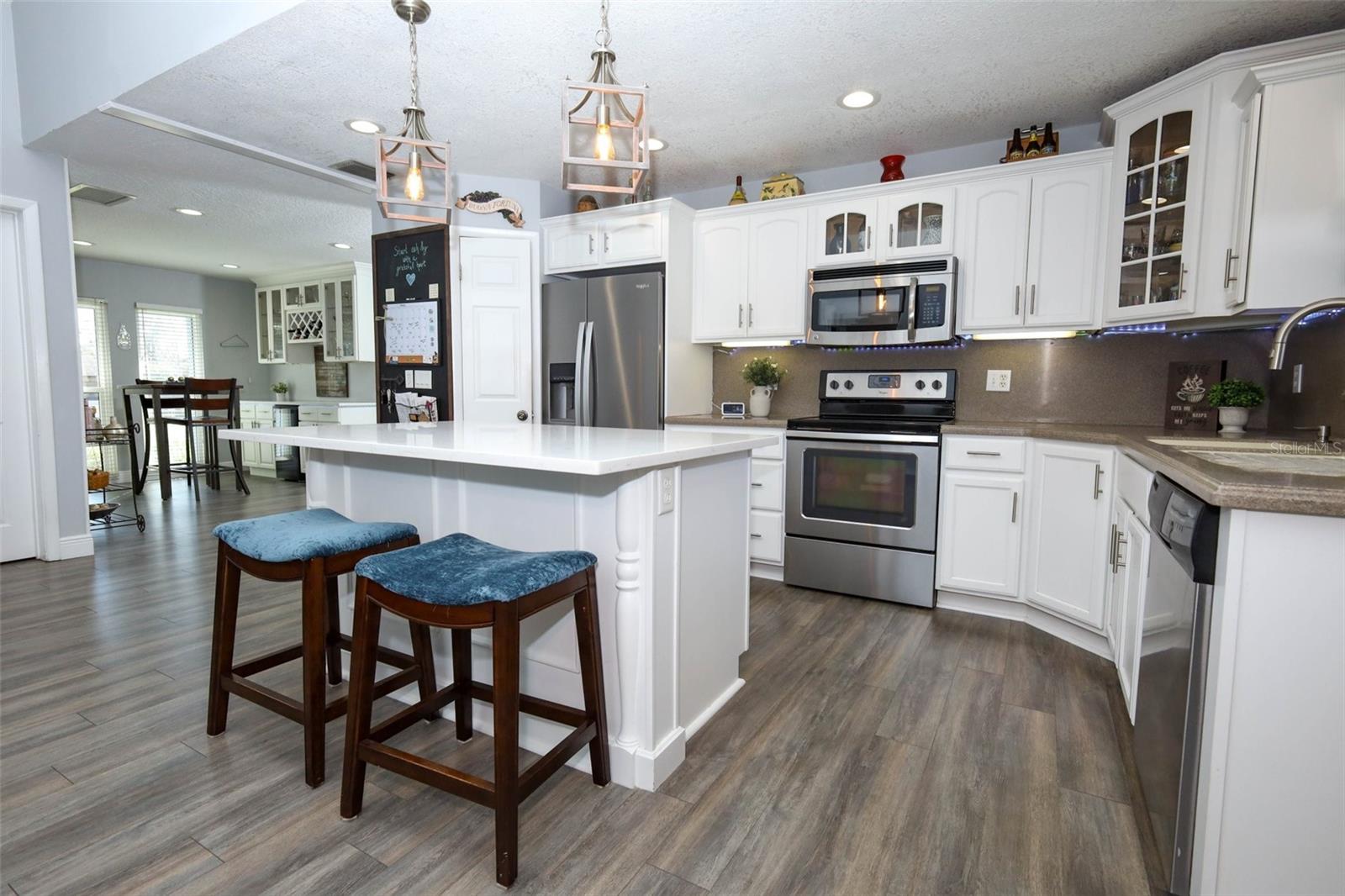 HOWELL COVE 1ST SEC - Residential