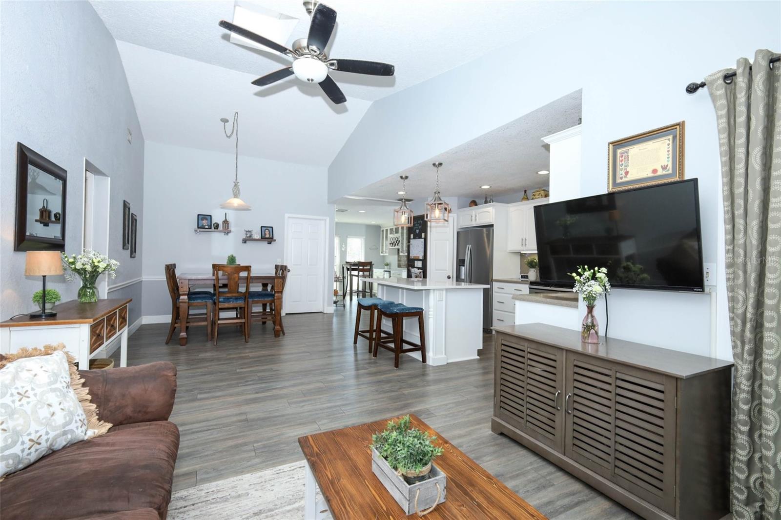 HOWELL COVE 1ST SEC - Residential