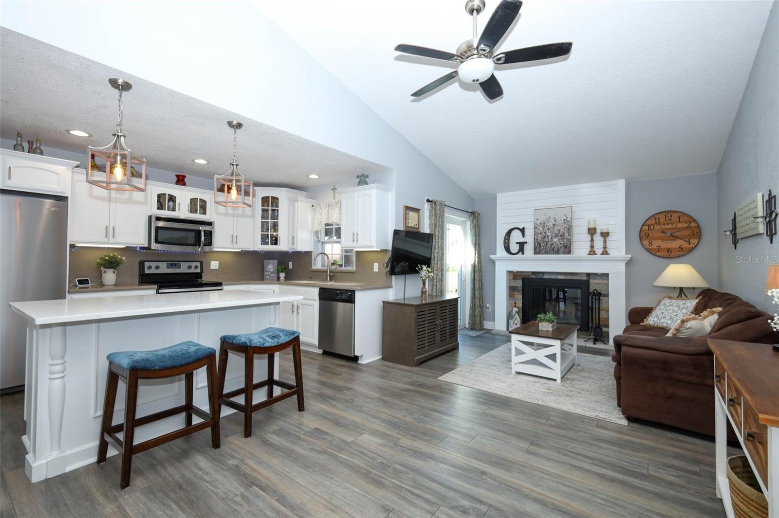 HOWELL COVE 1ST SEC - Residential