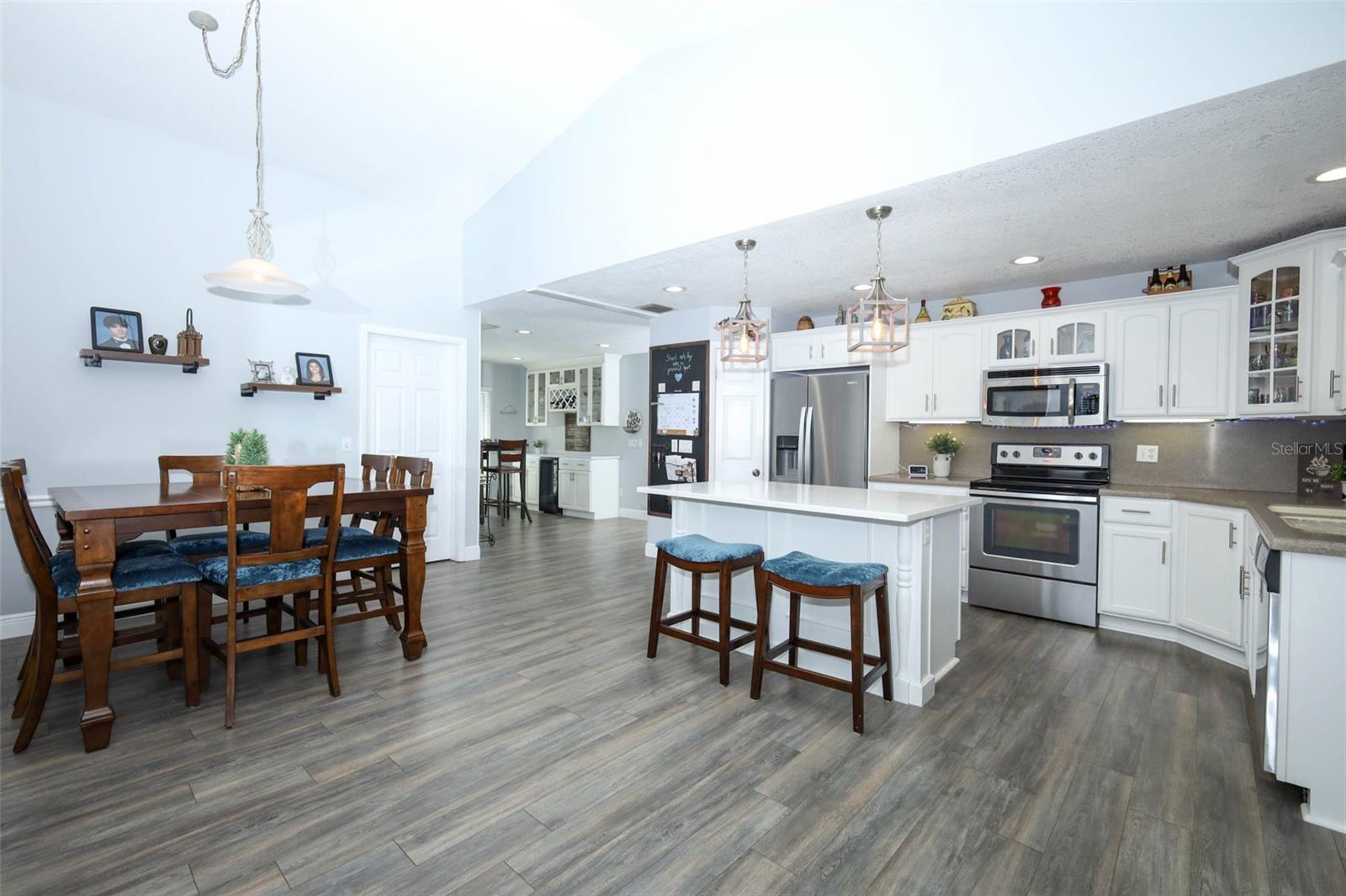 HOWELL COVE 1ST SEC - Residential