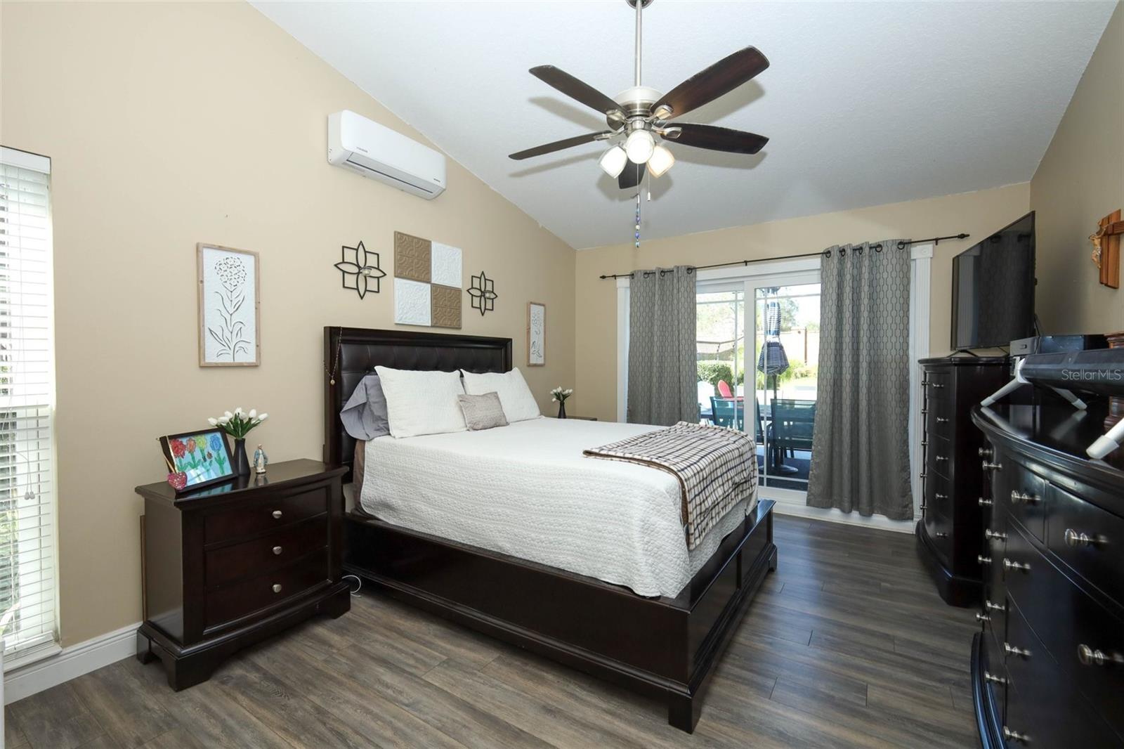 HOWELL COVE 1ST SEC - Residential