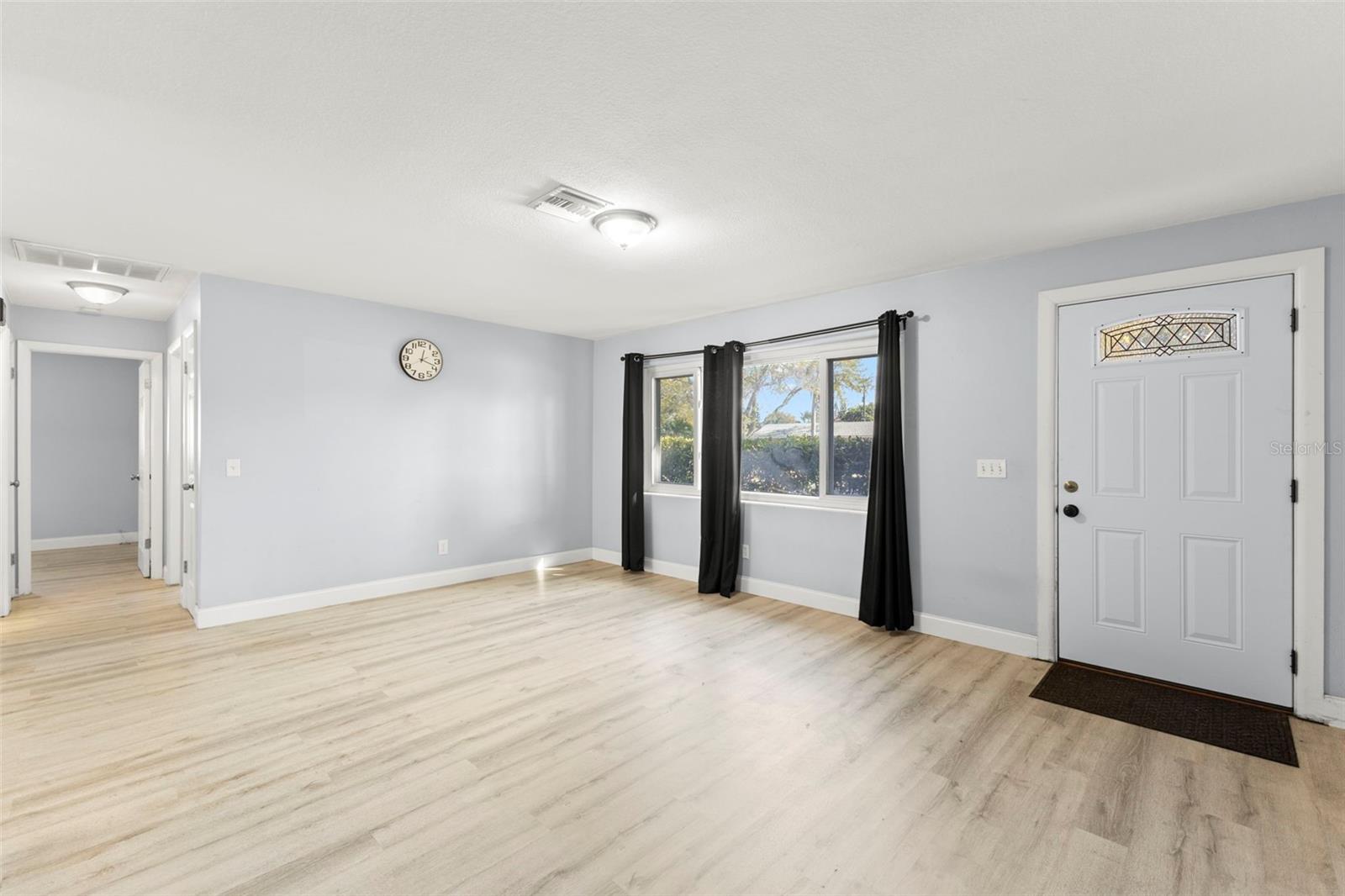 SUNSET LAKE MANOR - Residential