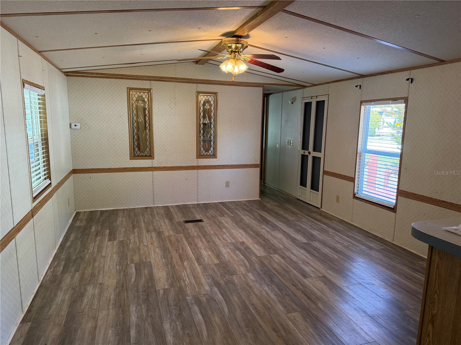 LAKE MARIANA ACRES - Residential