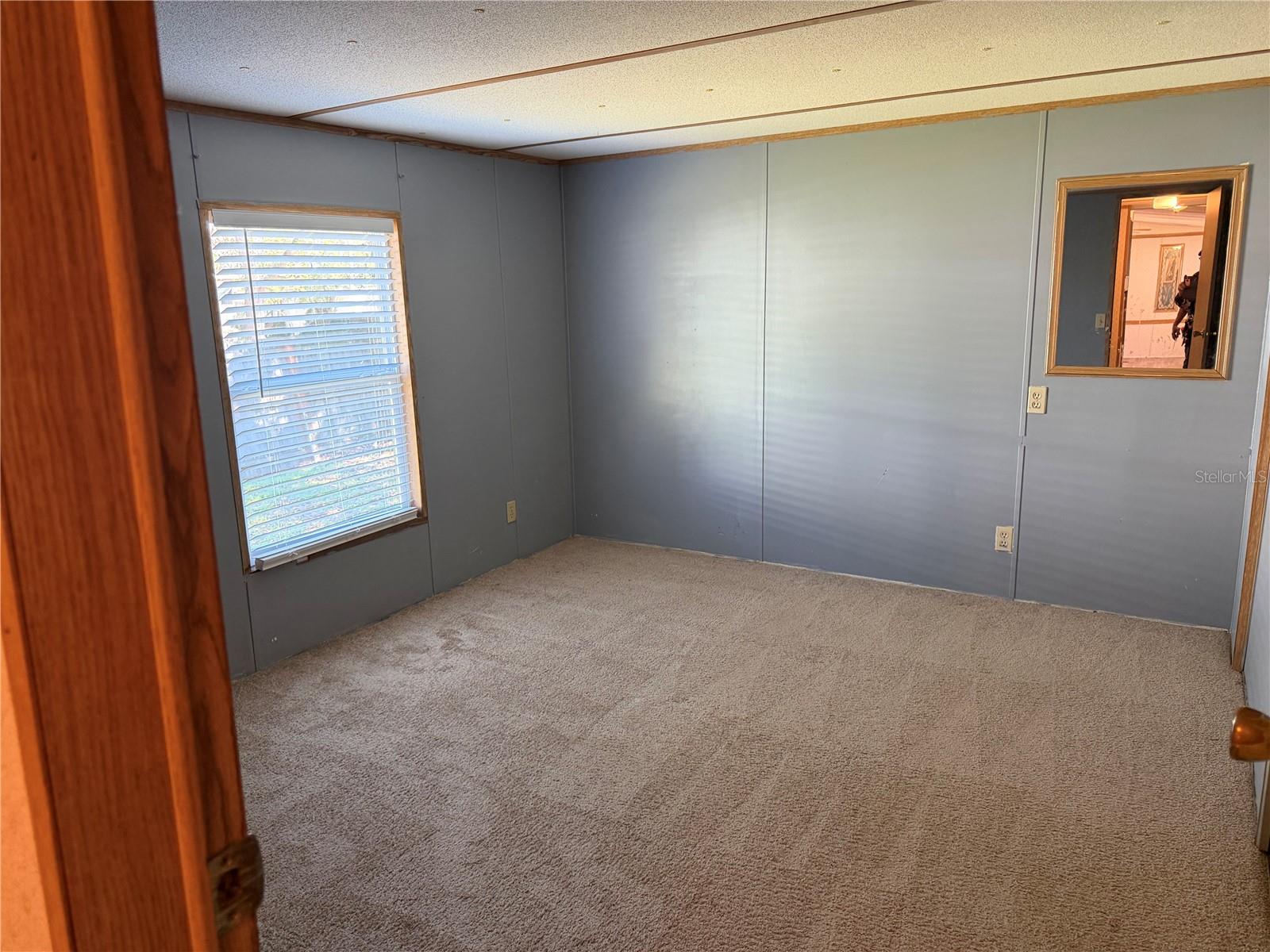 LAKE MARIANA ACRES - Residential