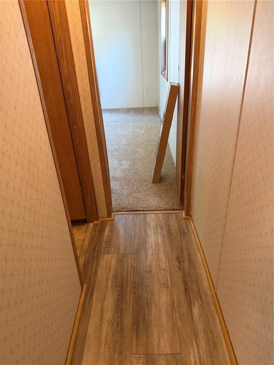 LAKE MARIANA ACRES - Residential