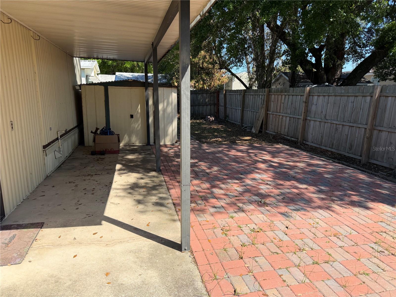 LAKE MARIANA ACRES - Residential