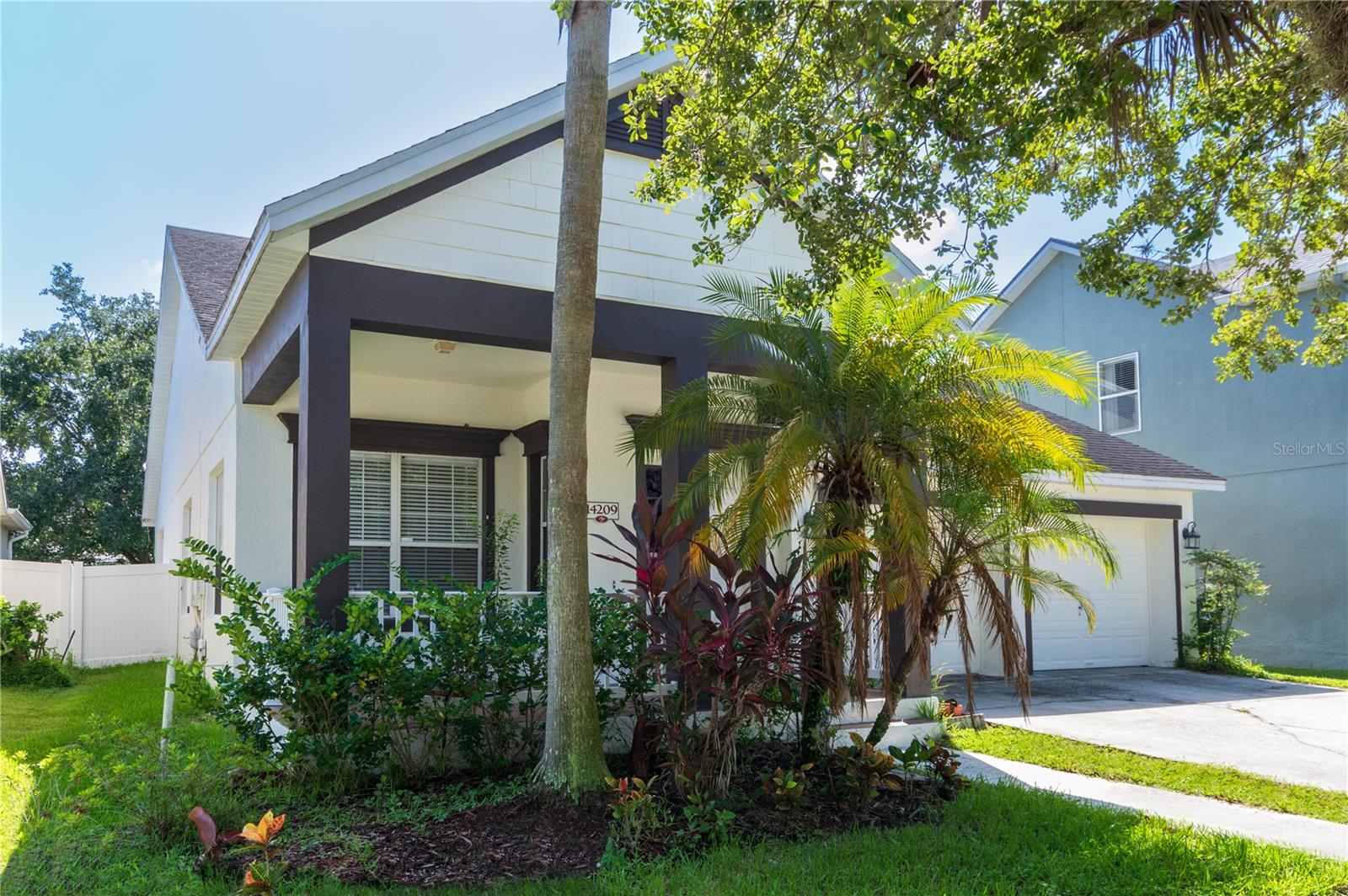 14209 LAKE LIVE OAK DRIVE