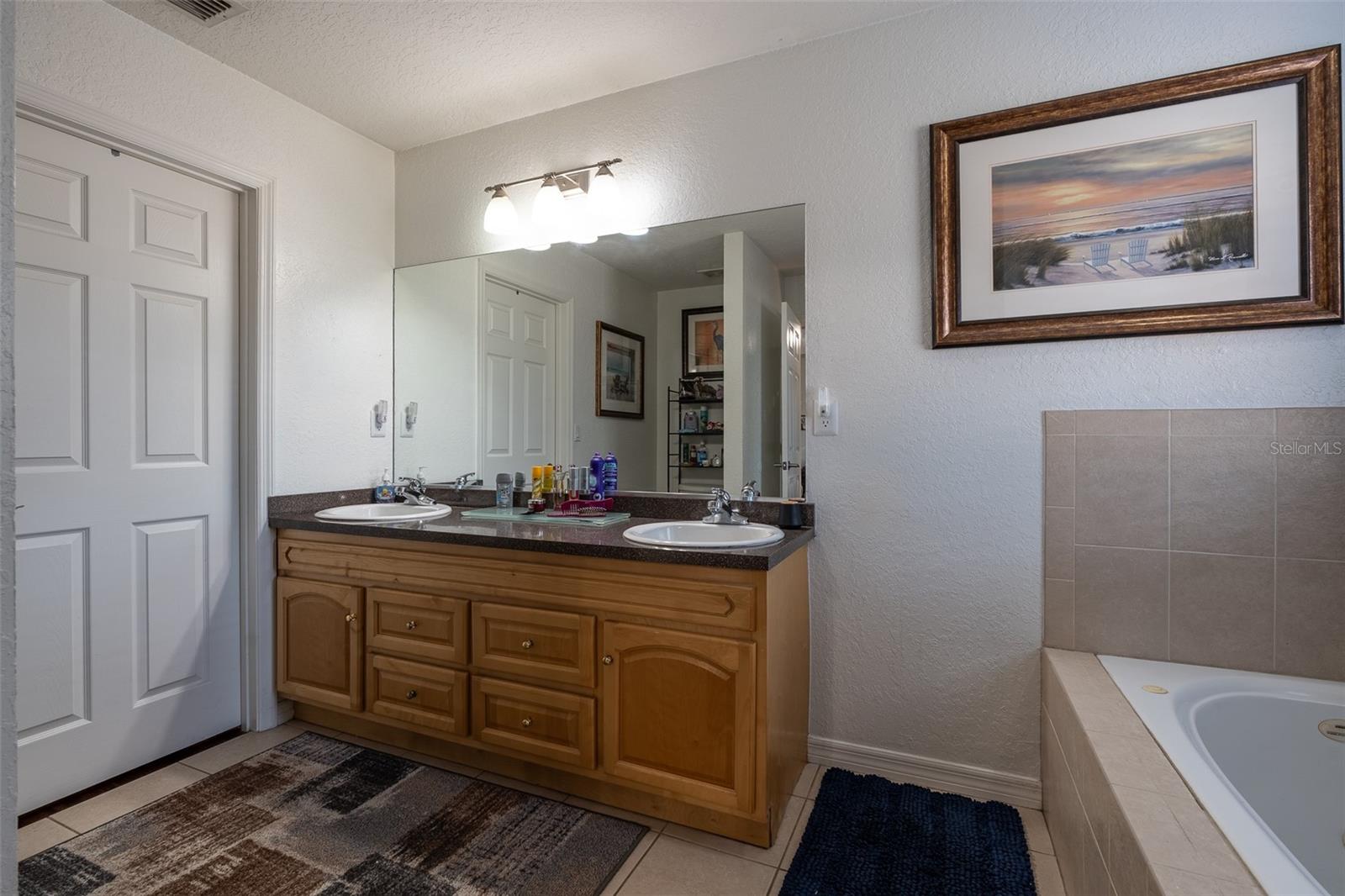 WILLISTON HYLNDS GOLF & C CLUB ESTATE - Residential