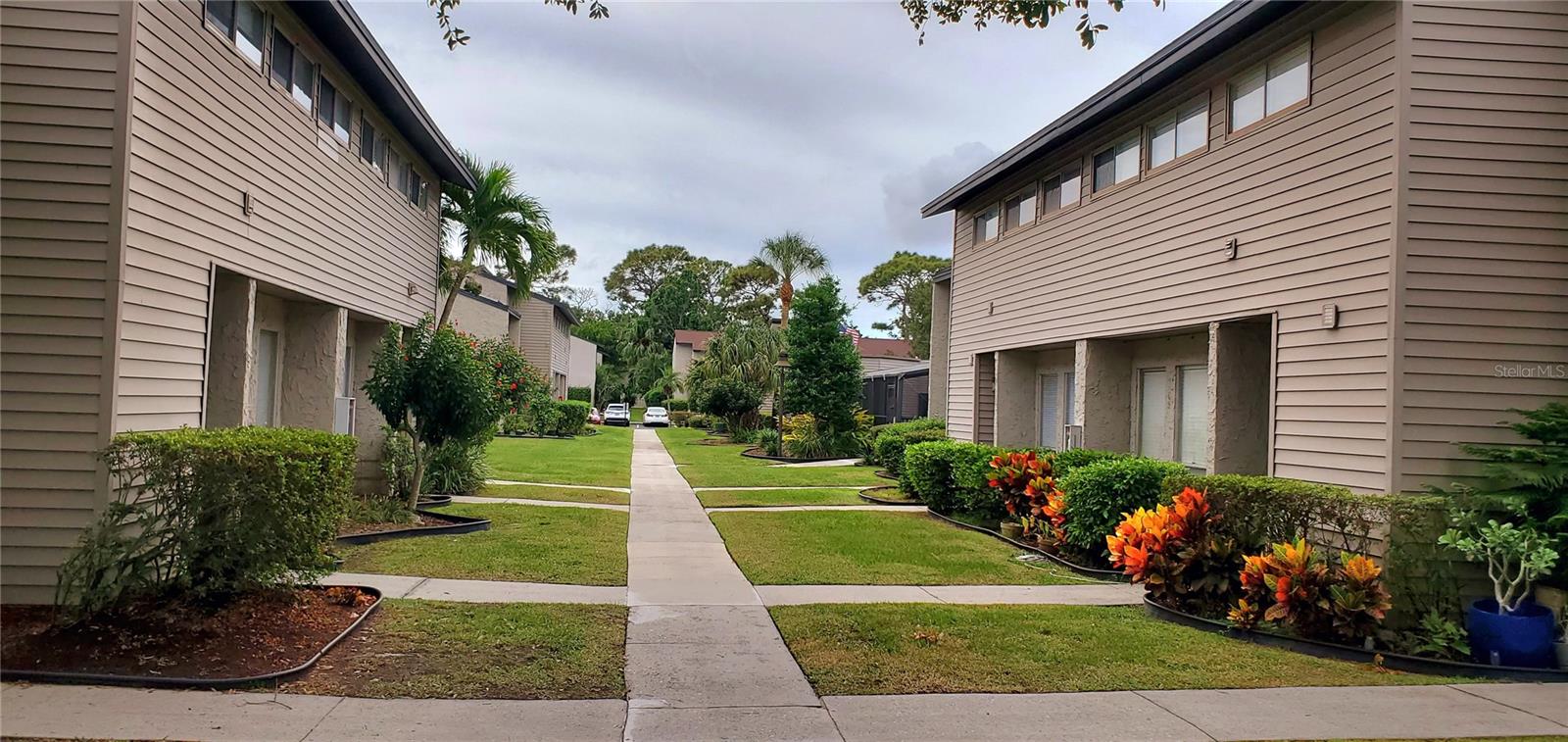 HIDDEN HOLLOW CONDO - Residential