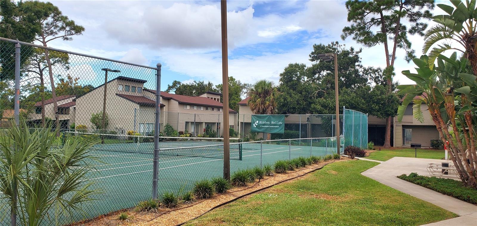 HIDDEN HOLLOW CONDO - Residential