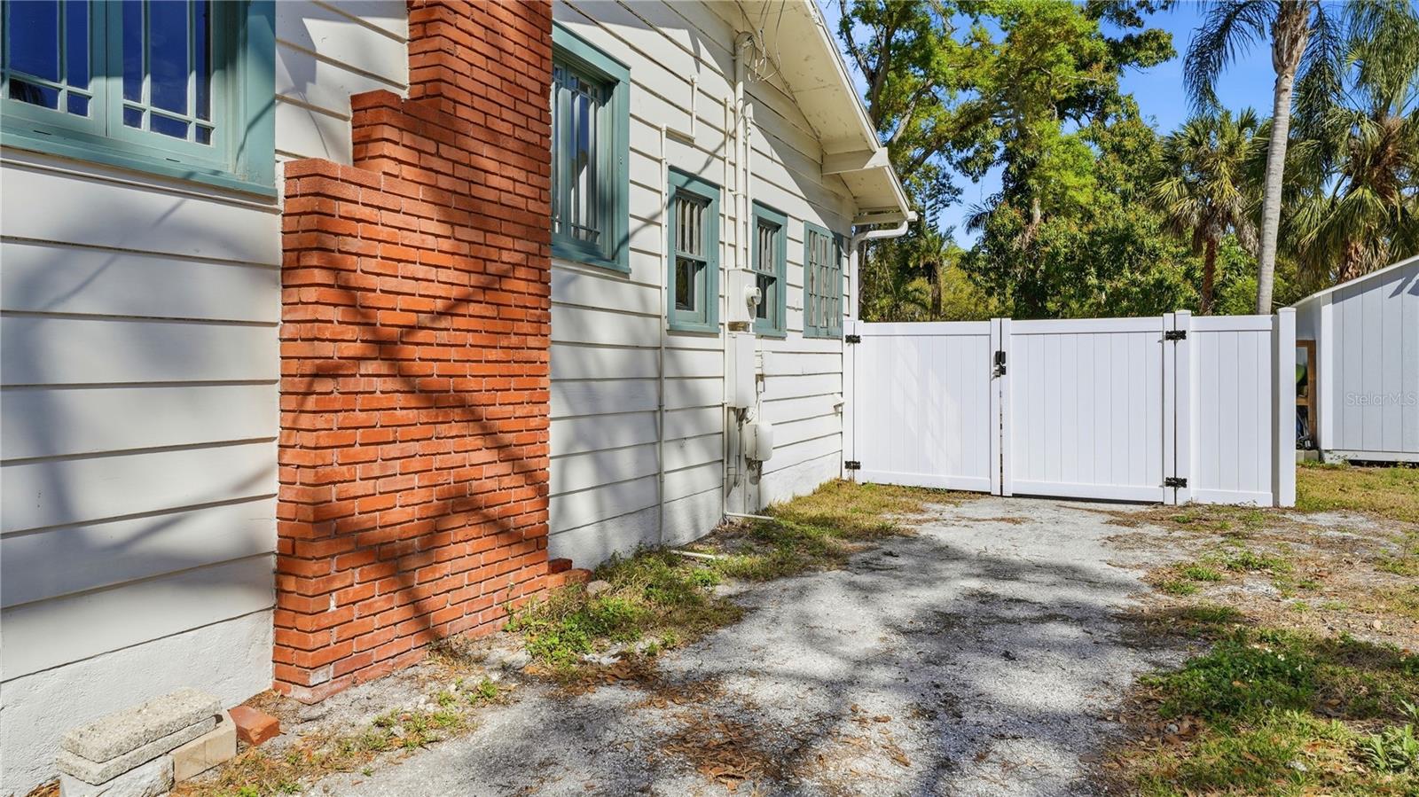 RIVERVIEW CONTINUED - Residential