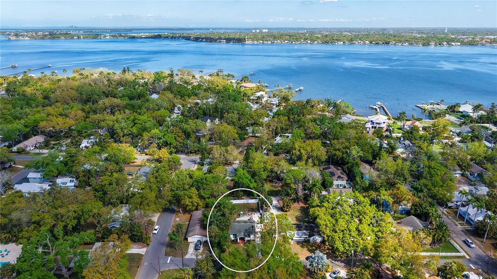 Photo of 2722 2nd Avenue W, Bradenton, FL 34205 (MLS # A4685746)