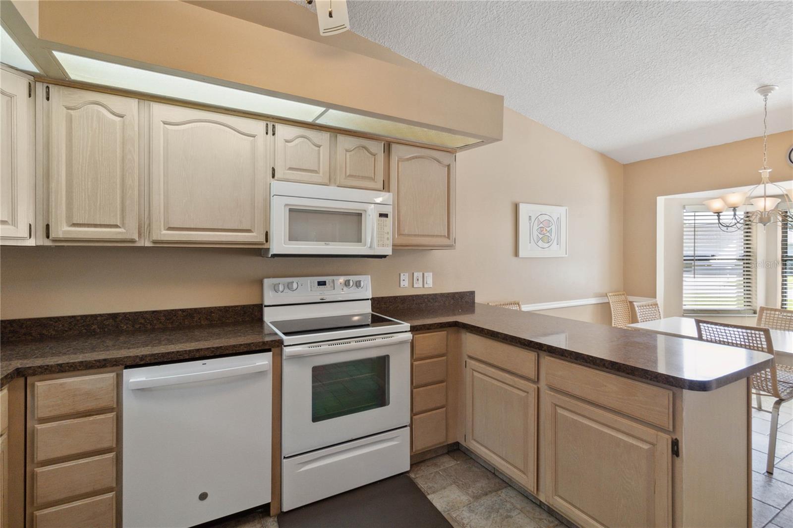 SOMERSET VILLAGE - Residential