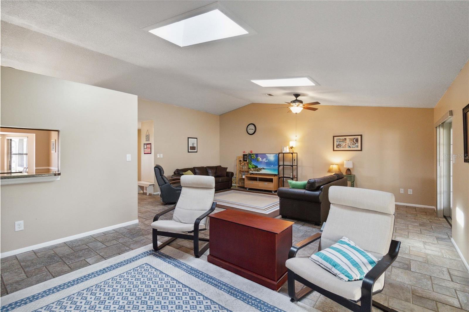 SOMERSET VILLAGE - Residential