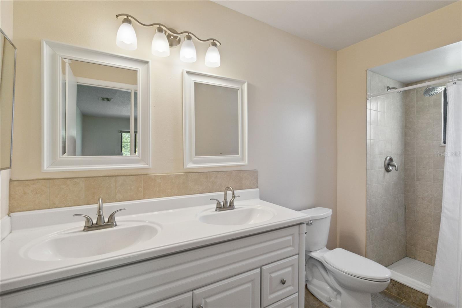 SOMERSET VILLAGE - Residential