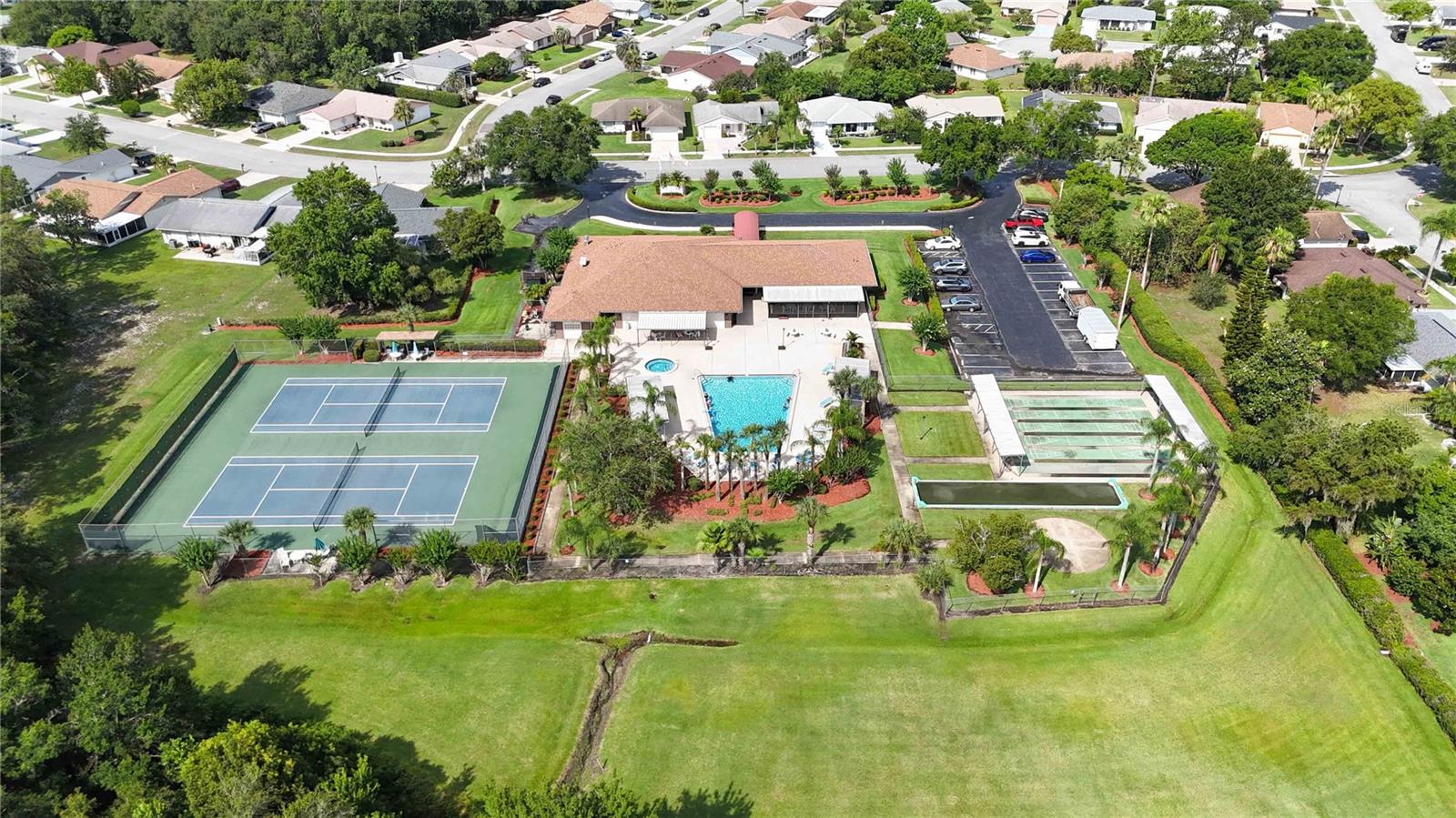 SOMERSET VILLAGE - Residential