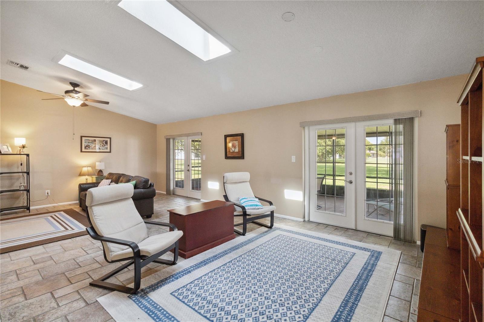 SOMERSET VILLAGE - Residential