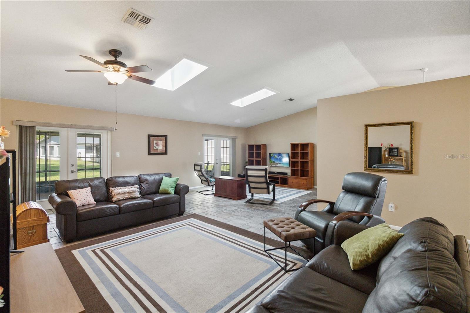 SOMERSET VILLAGE - Residential