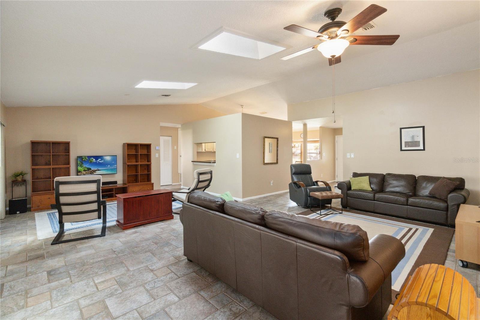 SOMERSET VILLAGE - Residential