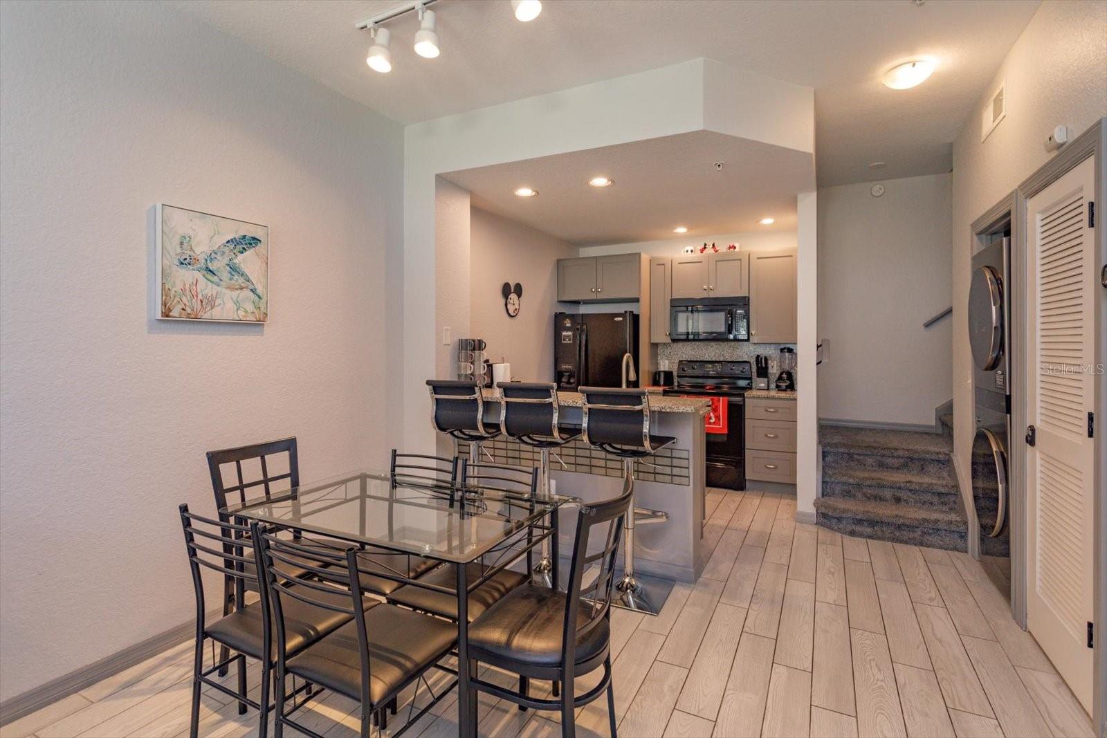 VENETIAN BAY VILLAGE CONDO PH 2 - Residential