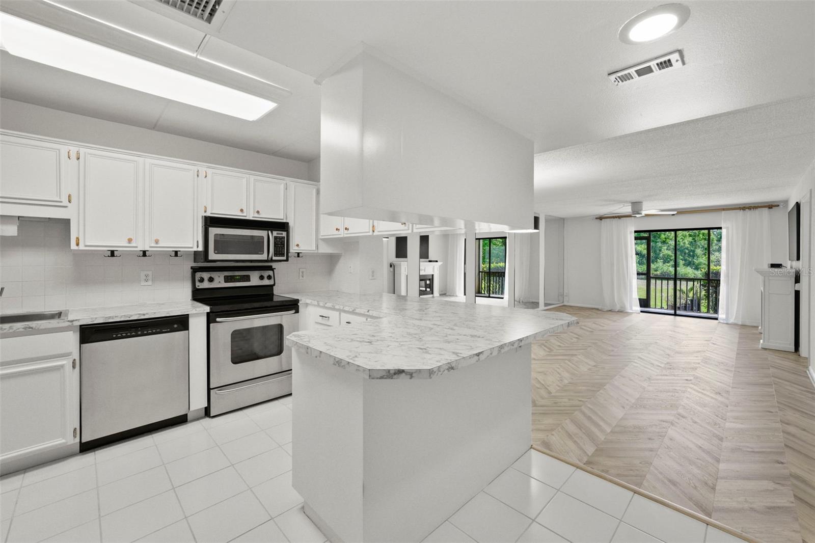 1200 TARPON WOODS BOULEVARD Q4