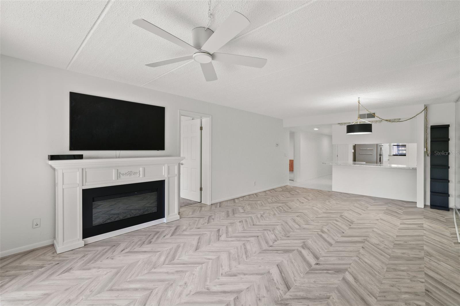 1200 TARPON WOODS BOULEVARD Q4