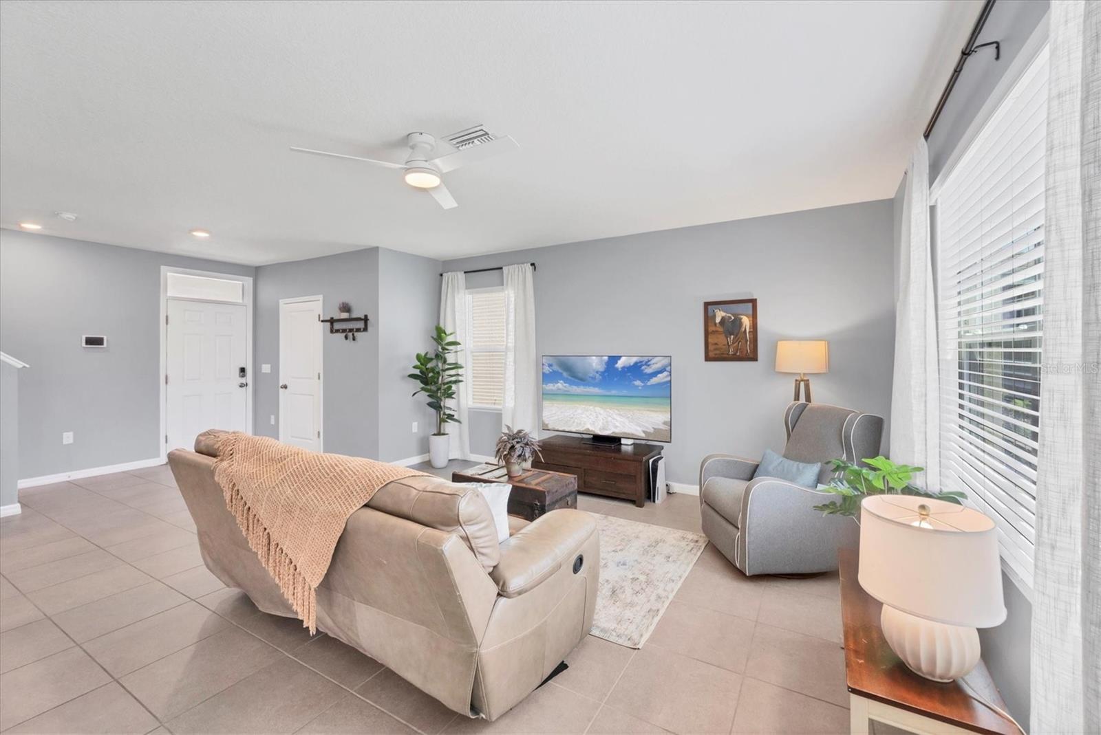 5925 SILVER SAGE WAY