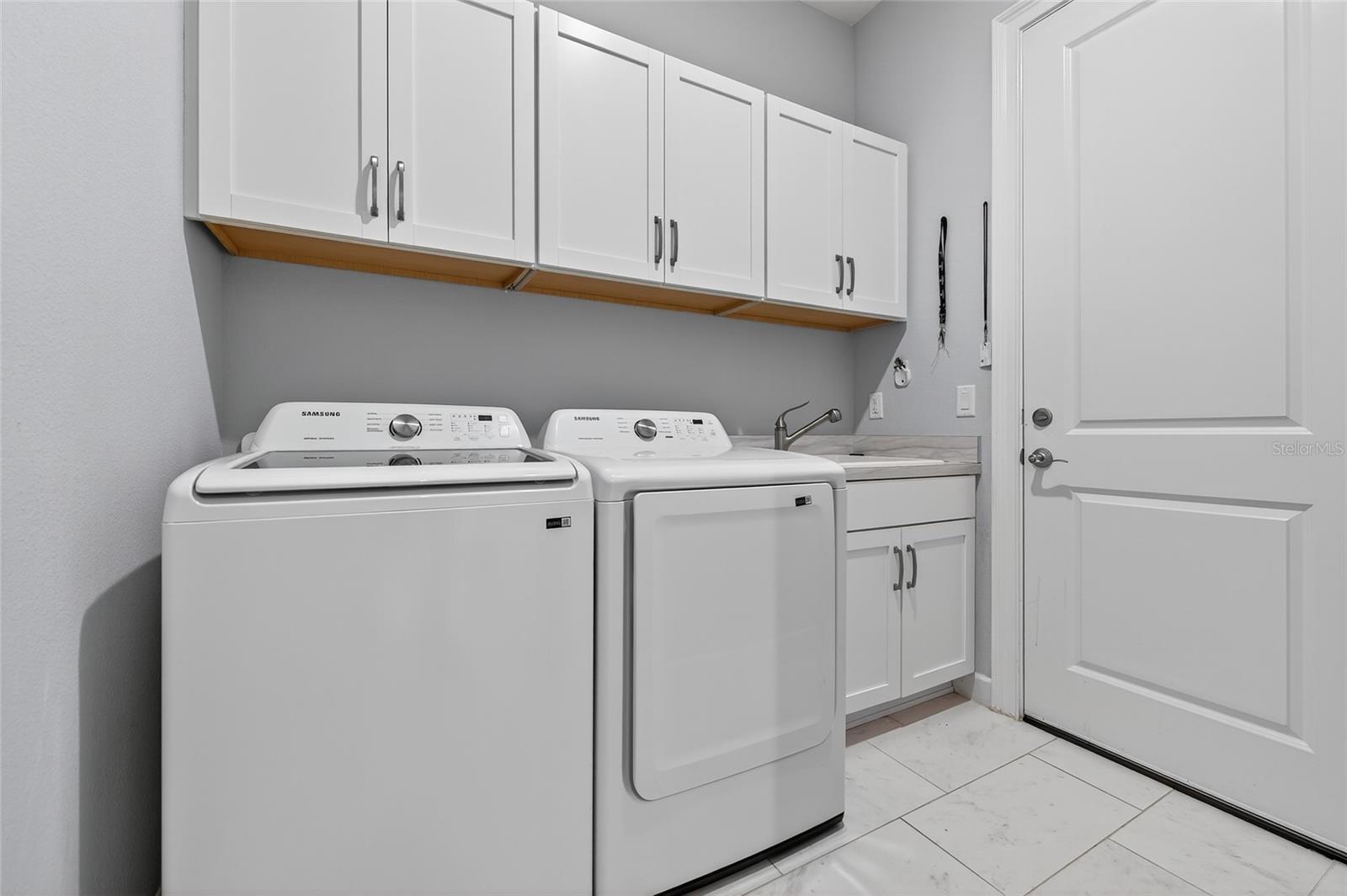 VERONA VILLAS SUB - Residential Lease