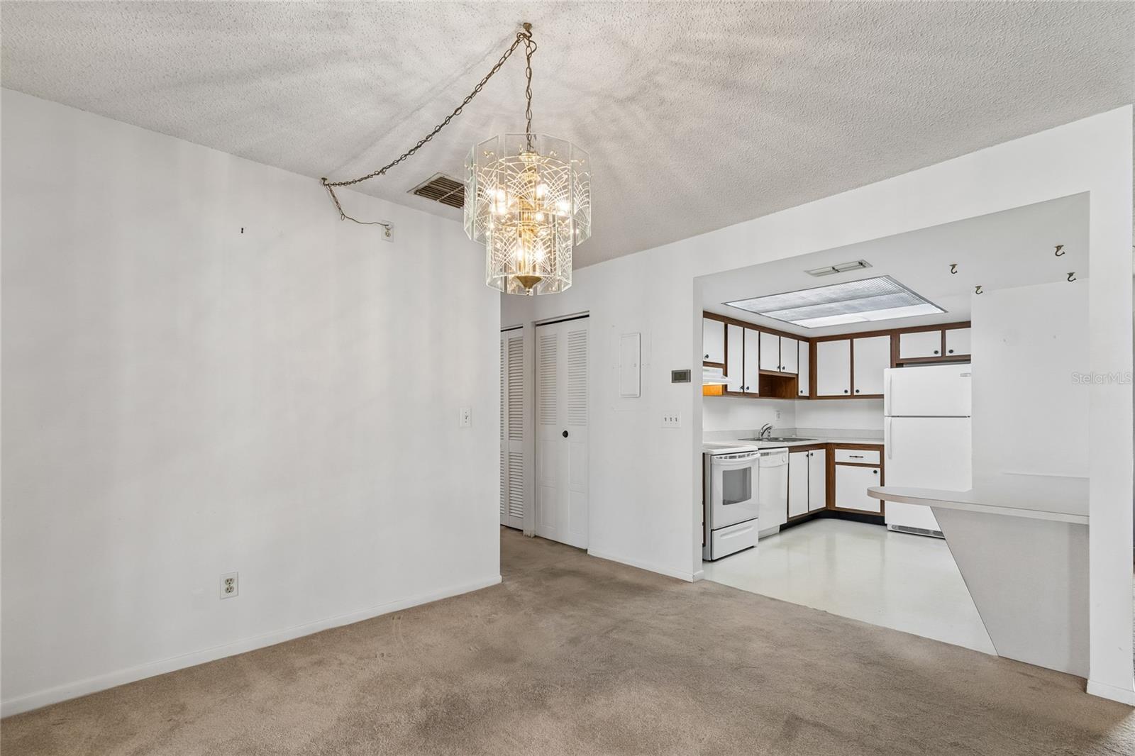 WEST SHORE VILLAGE FIVE PH I - Residential Lease