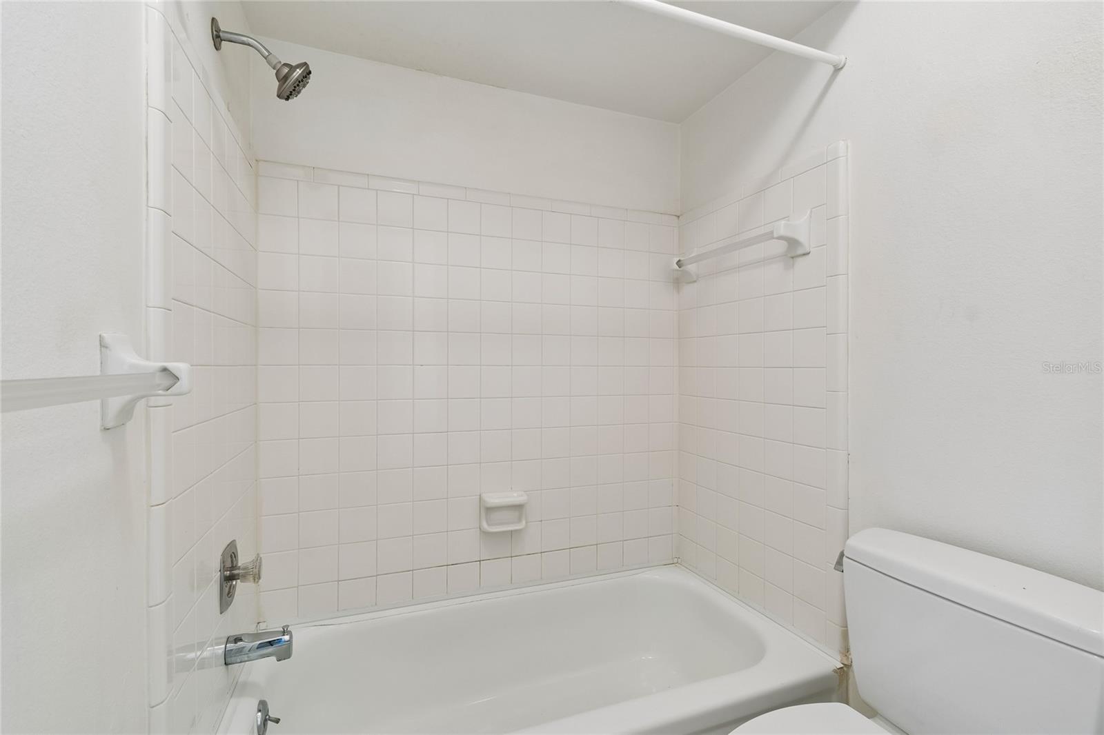 WEST SHORE VILLAGE FIVE PH I - Residential Lease