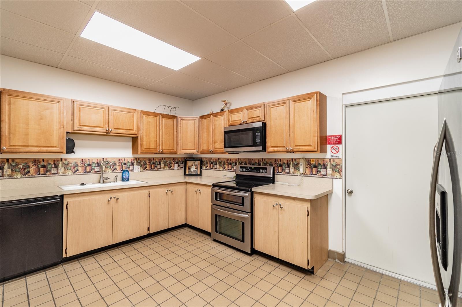 WEST SHORE VILLAGE FIVE PH I - Residential Lease