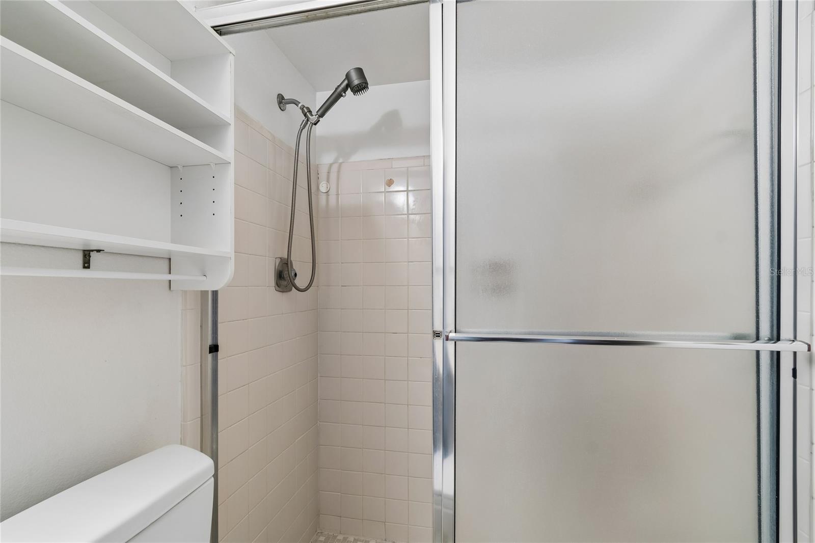 WEST SHORE VILLAGE FIVE PH I - Residential Lease