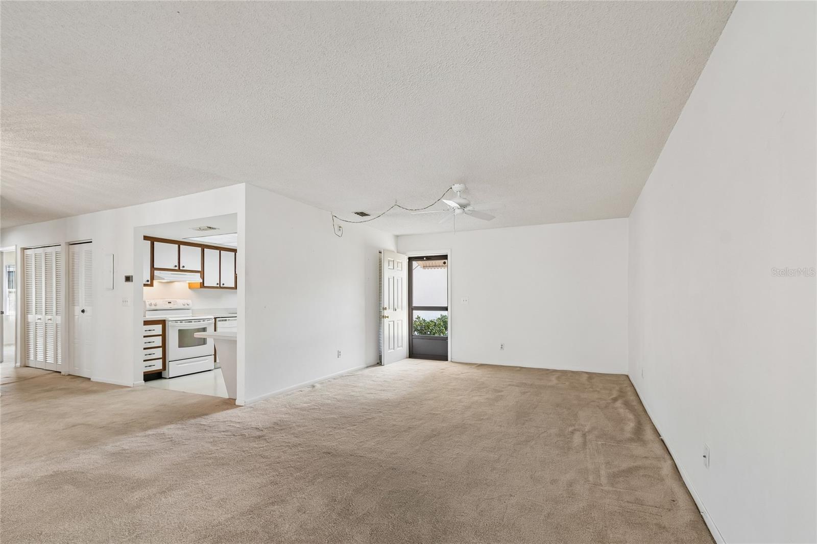 WEST SHORE VILLAGE FIVE PH I - Residential Lease