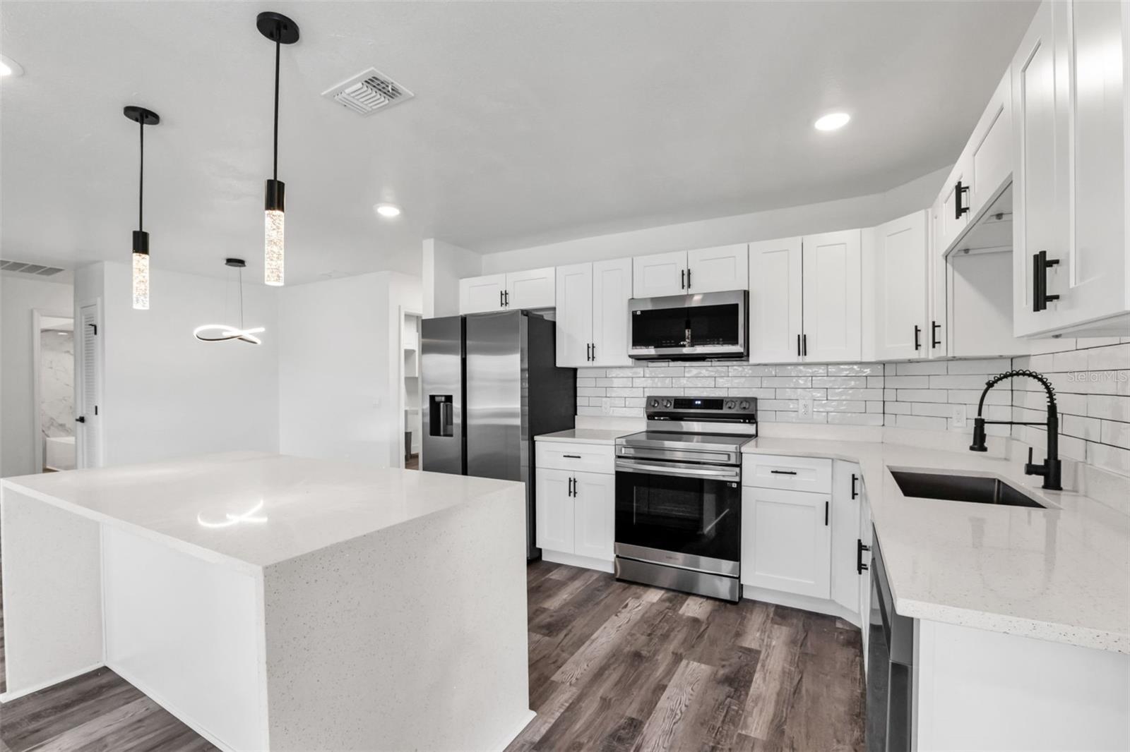 PUNTA GORDA ISLES SEC 06 - Residential Lease