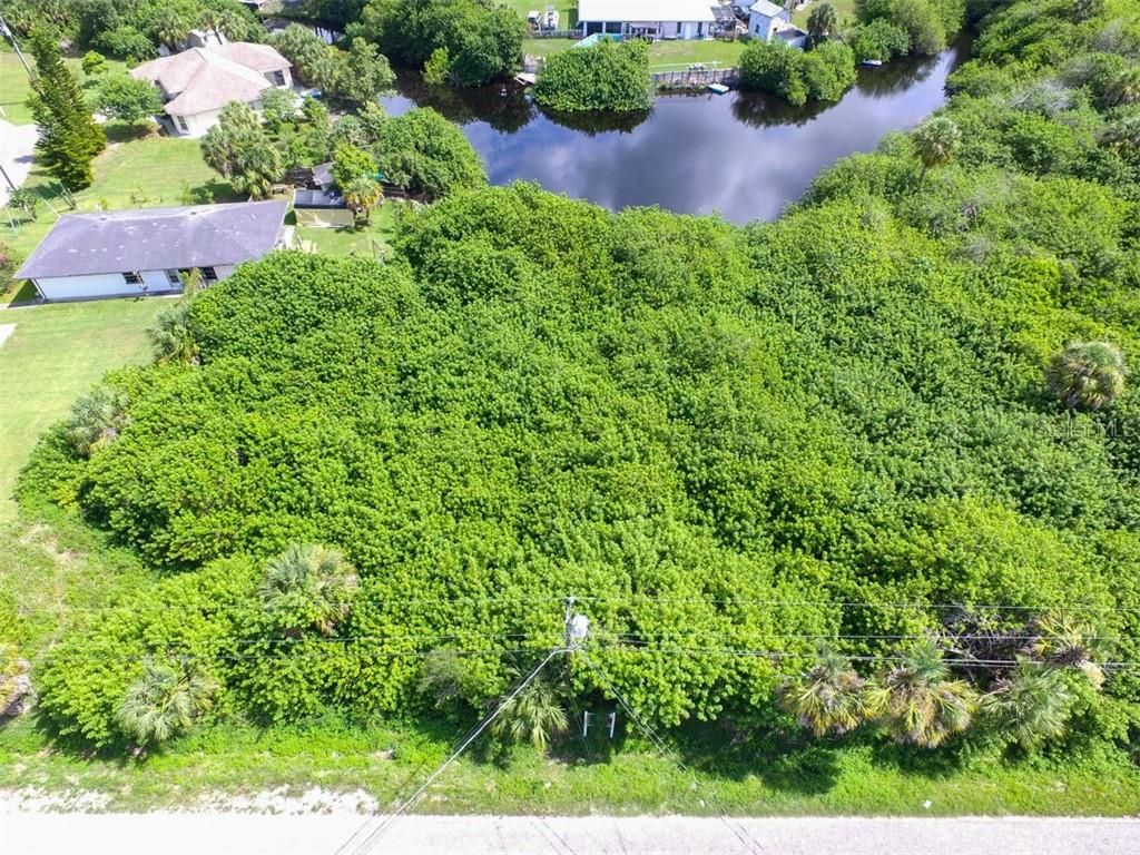 Photo of 15 Saragossa Lane, North Port, FL 34287 (MLS # C7430064)