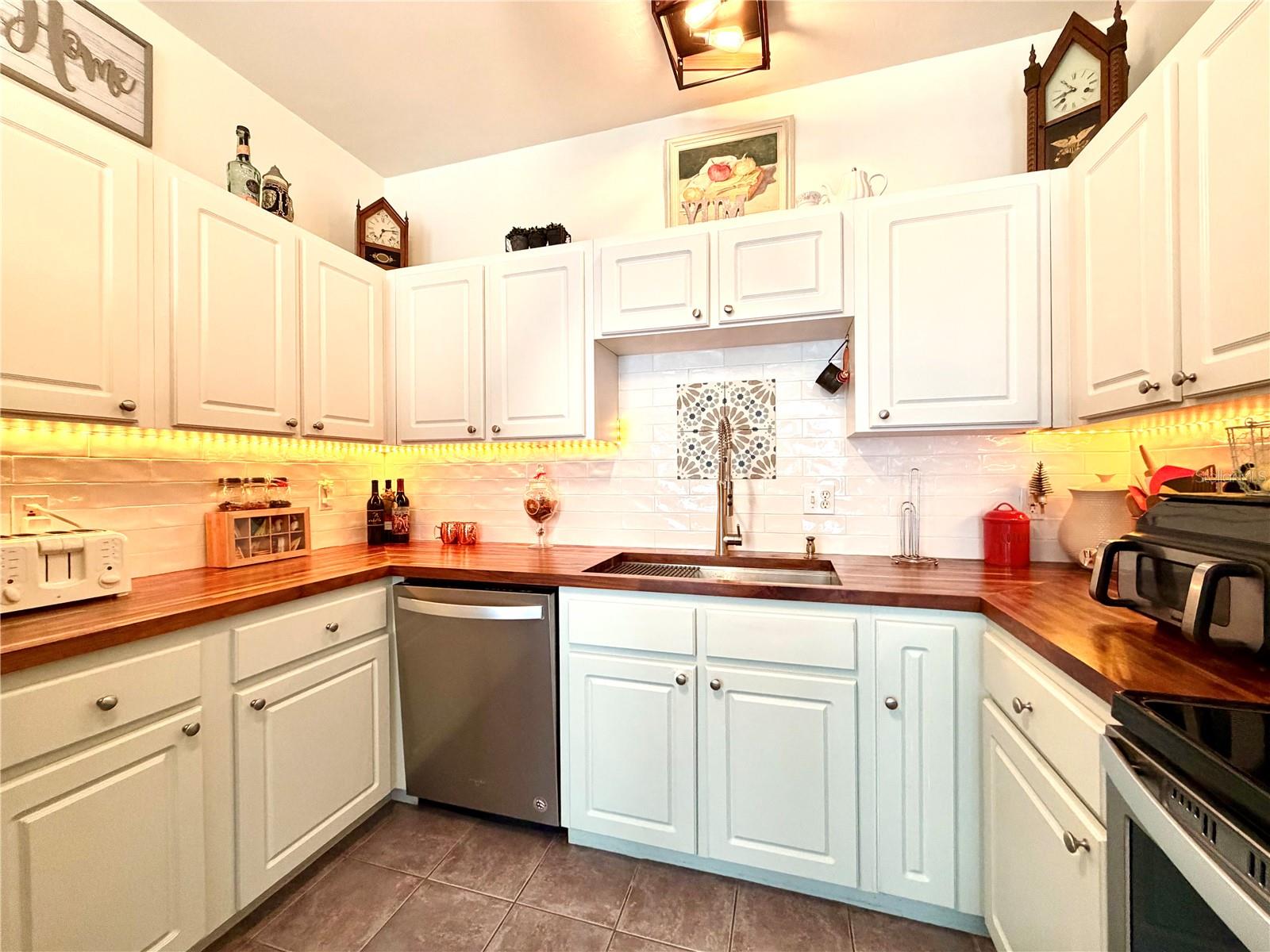 CHARLESTON PARK PH 1 AT FLETCHERS MILL - Residential