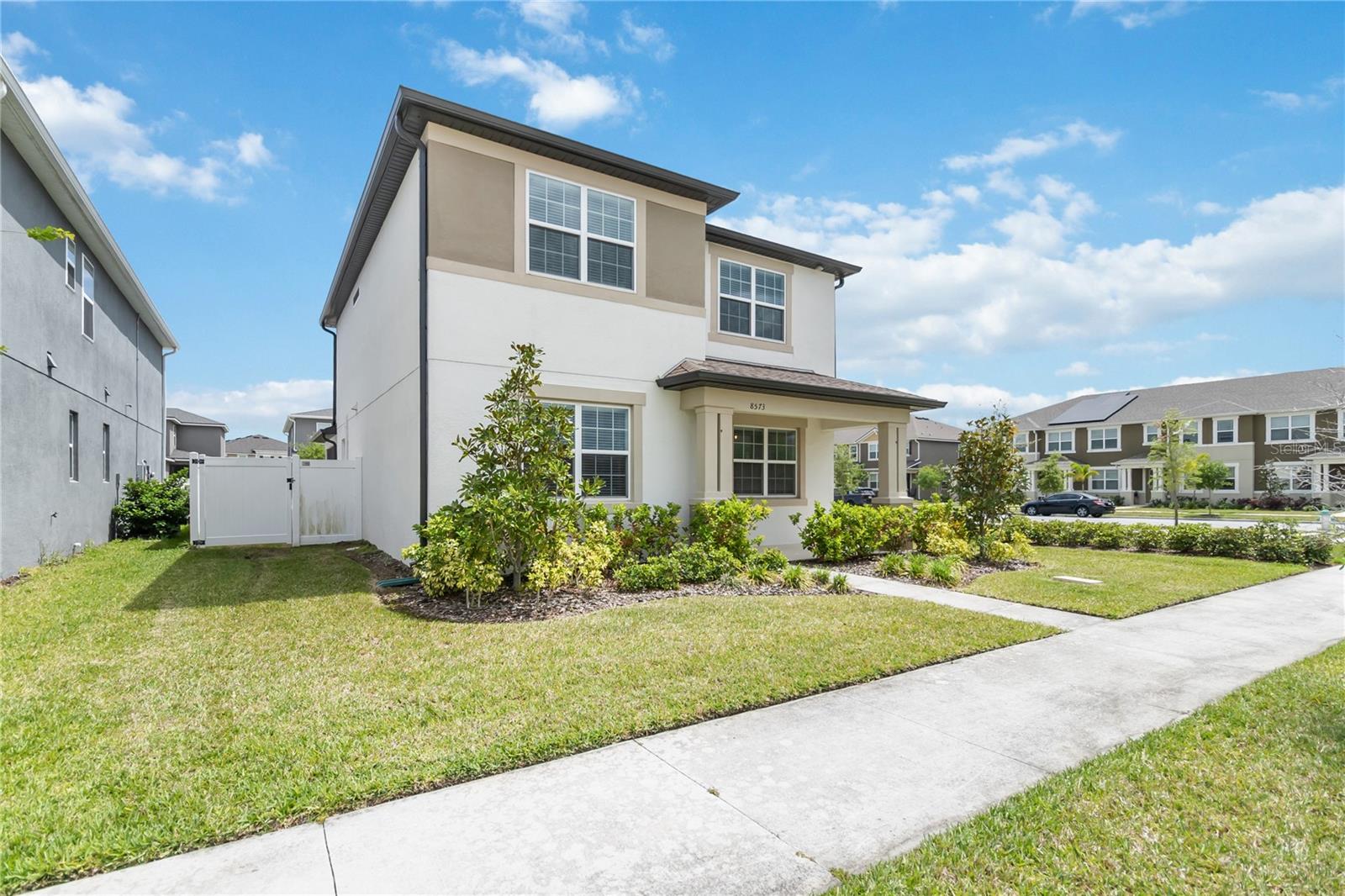 8573 LAMPPOST LANE