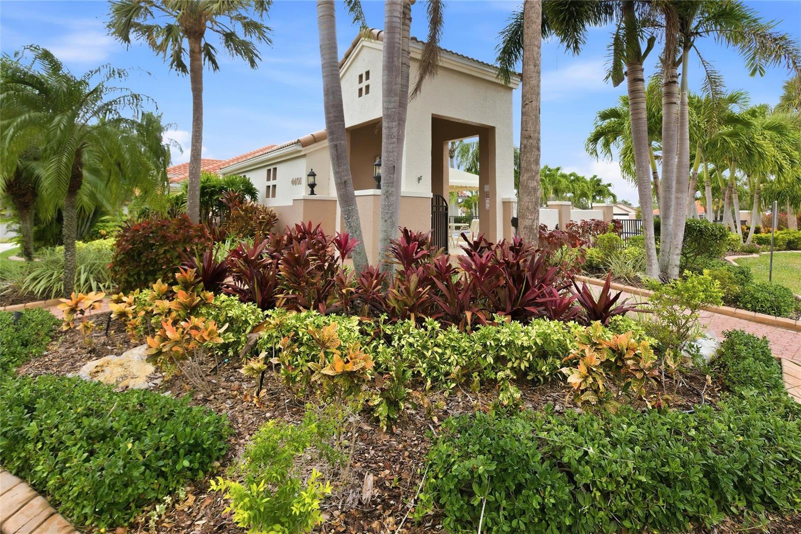 VILLAS AT DEER CREEK - Residential