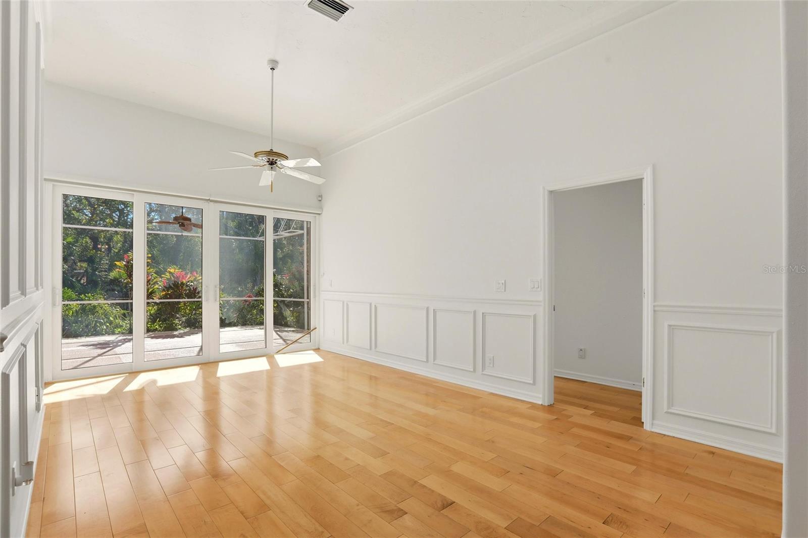 VILLAS AT DEER CREEK - Residential