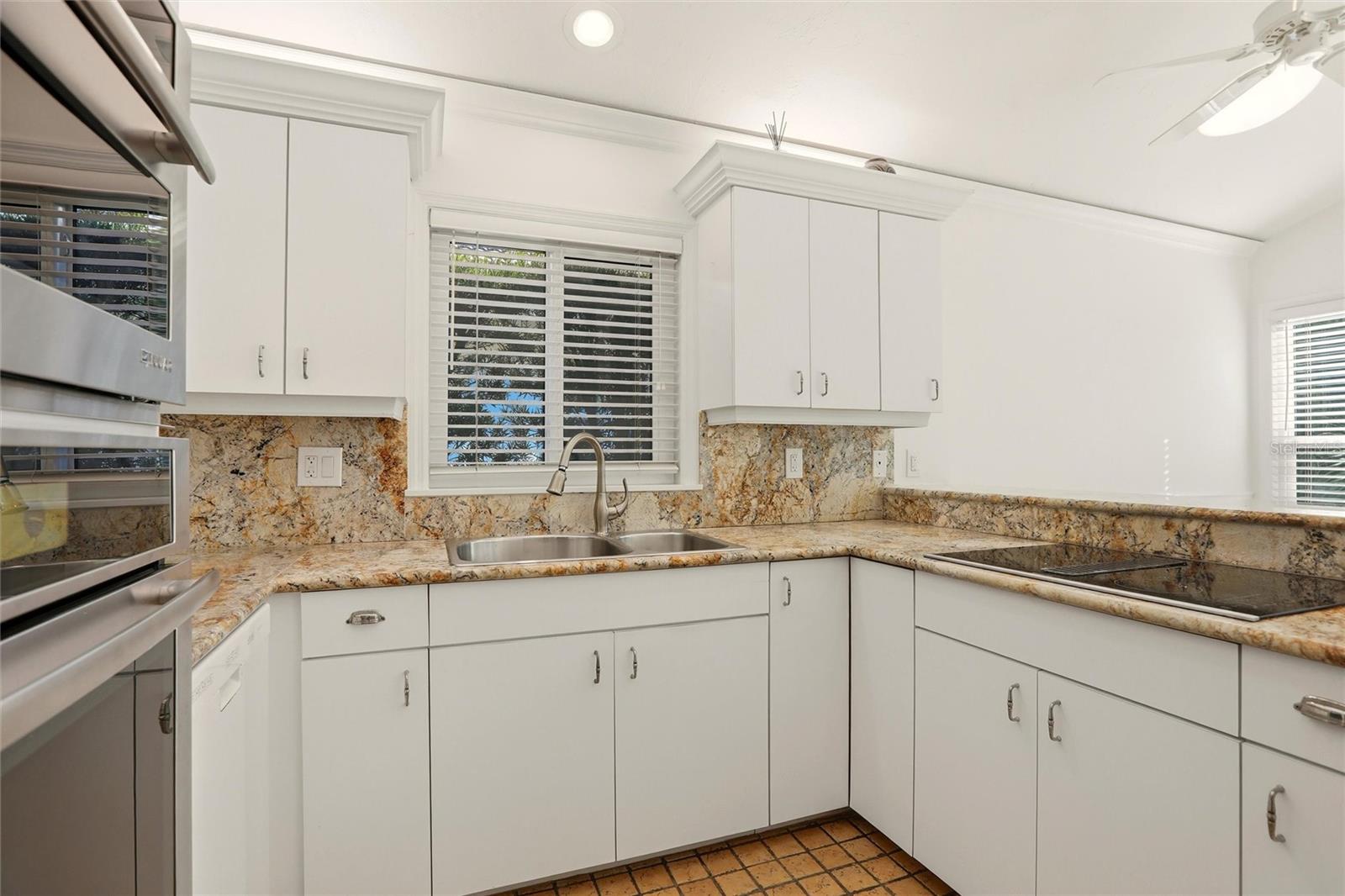 VILLAS AT DEER CREEK - Residential