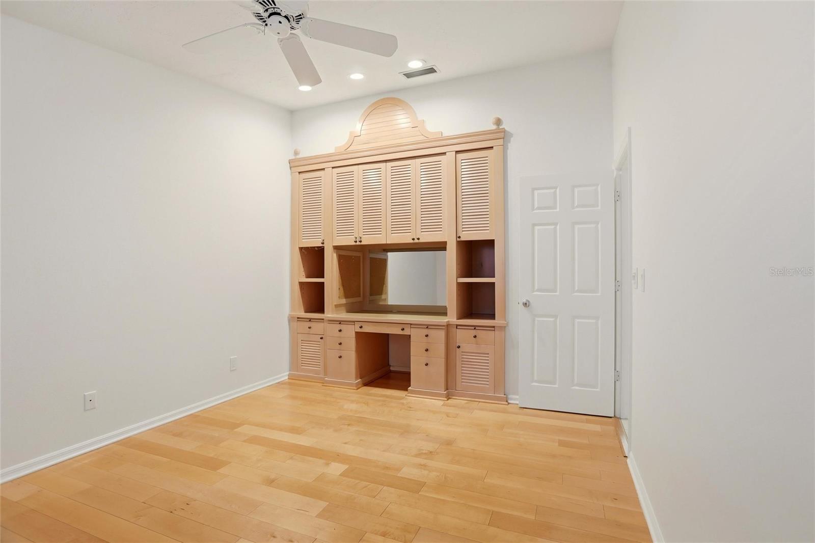 VILLAS AT DEER CREEK - Residential