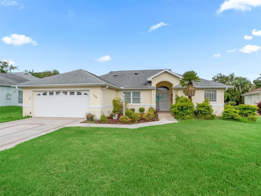 Photo of 11010 SE 174th Loop, Summerfield, FL 34491 (MLS # OM711372)